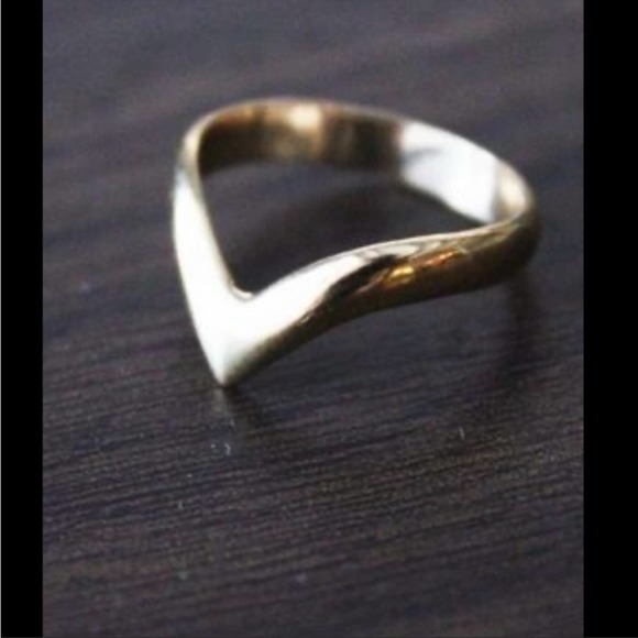 Jen’s Pirate Booty Chevron Ring Size 4 - Picture 3 of 3